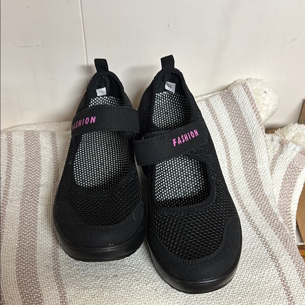 Fashion Nova Black Sneakers Slip-On Lightweight